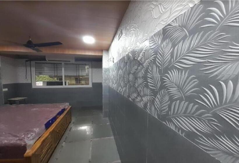 Standard Room, Aaiye Lodging & Boarding By Wb Inn