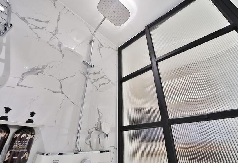 Люкс, Daegu February Hotel Lions Park