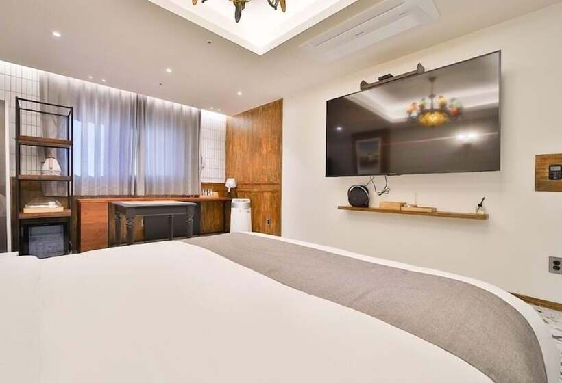 Люкс, Daegu February Hotel Lions Park