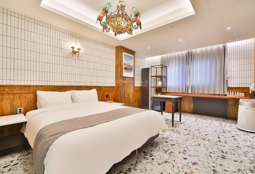 Люкс, Daegu February Hotel Lions Park