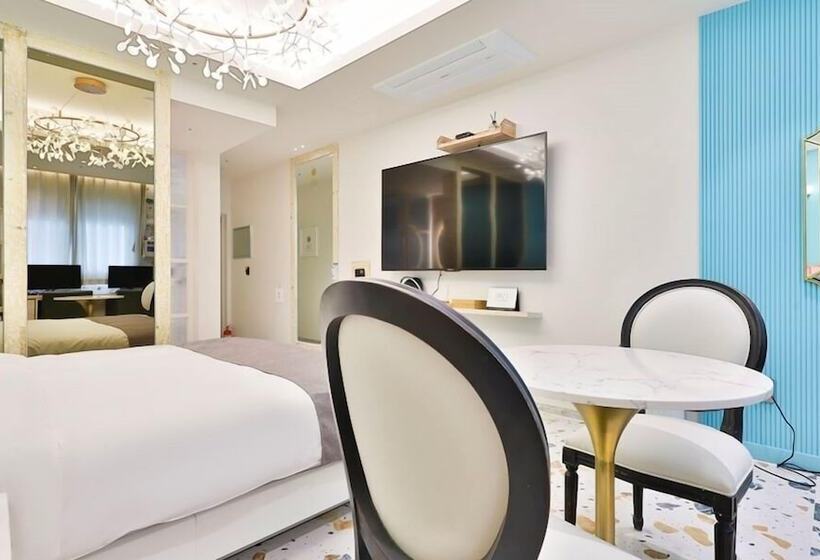 Люкс, Daegu February Hotel Lions Park