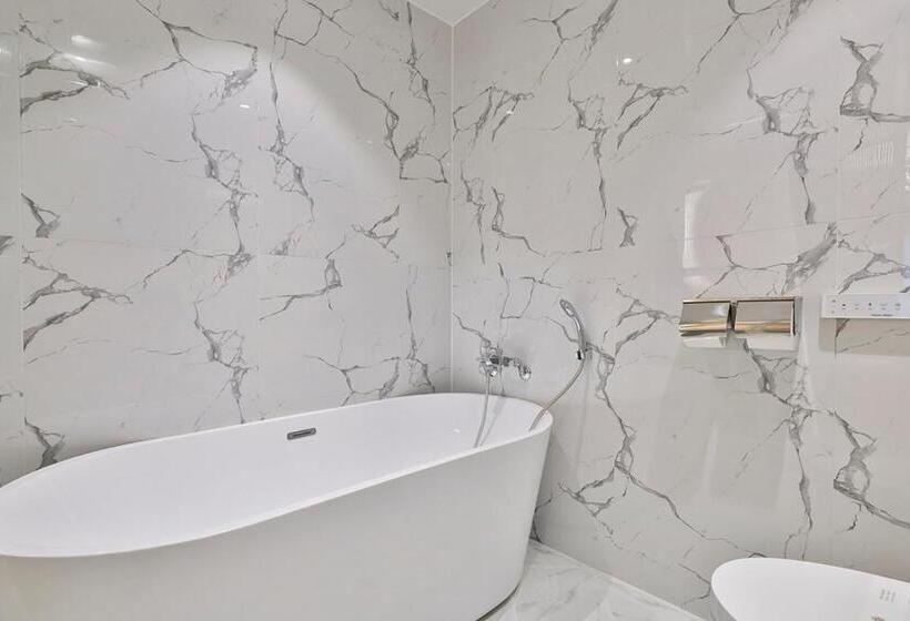 Люкс Повышенной Комфортности, Daegu February Hotel Lions Park