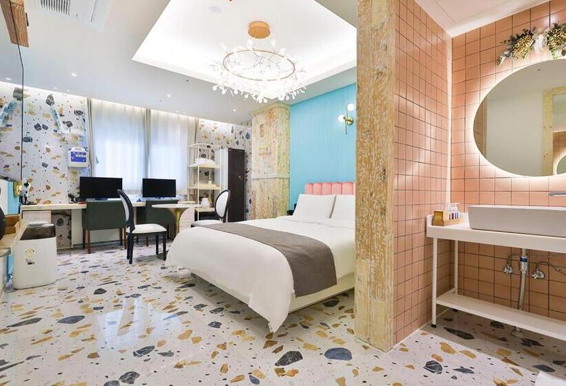 Люкс Повышенной Комфортности, Daegu February Hotel Lions Park