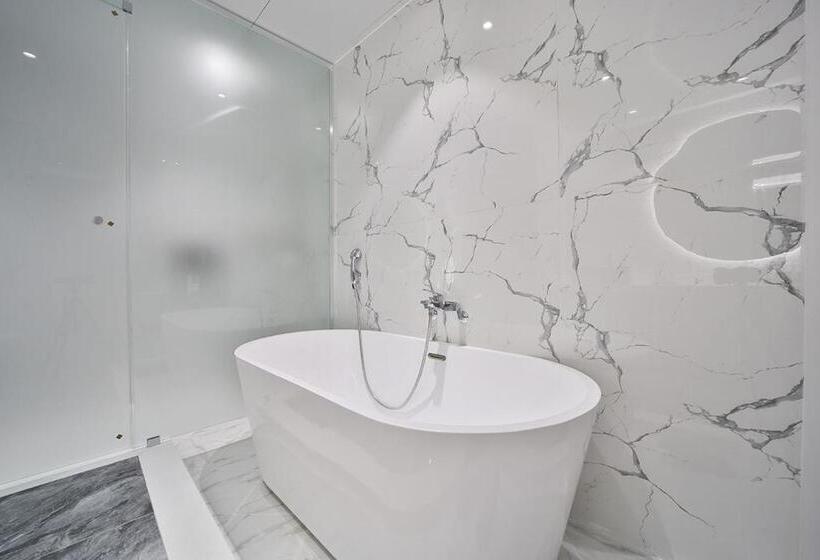 Family Suite, Daegu February Hotel Lions Park