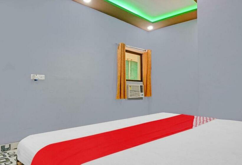 غرفة كلاسيكية ثلاثية, Flagship Rajaram Singh Blessing Garden And