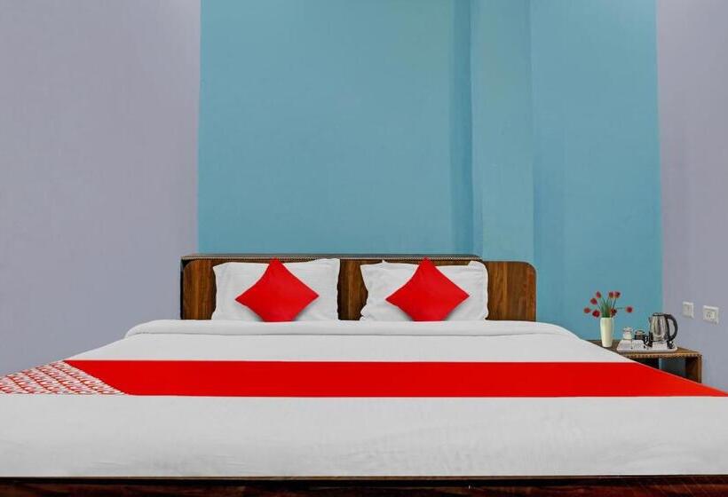 غرفة كلاسيكية ثلاثية, Flagship Rajaram Singh Blessing Garden And