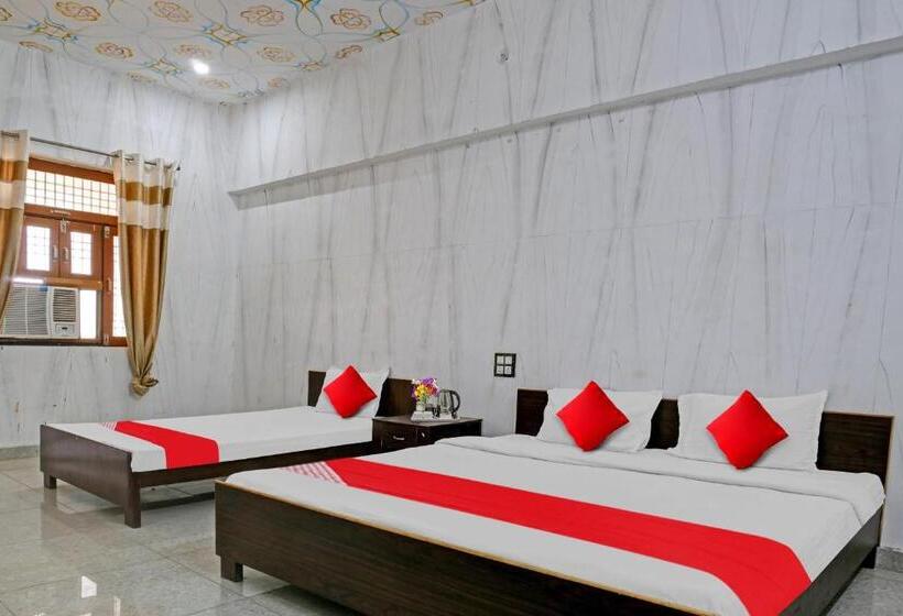 غرفة كلاسيكية ثلاثية, Flagship Rajaram Singh Blessing Garden And