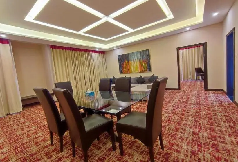 سوییت, Ramada By Wyndham Murree Lower Topa Resort