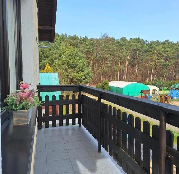 غرفة عائلية, Leśne Zacisze