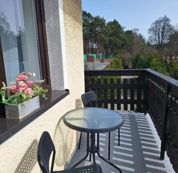 غرفة عائلية, Leśne Zacisze