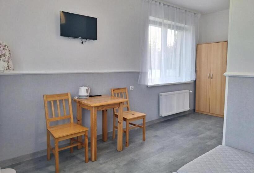 غرفة عائلية, Leśne Zacisze