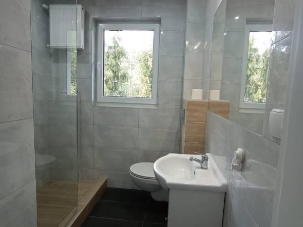 غرفة قياسية ثلاثية, Leśne Zacisze