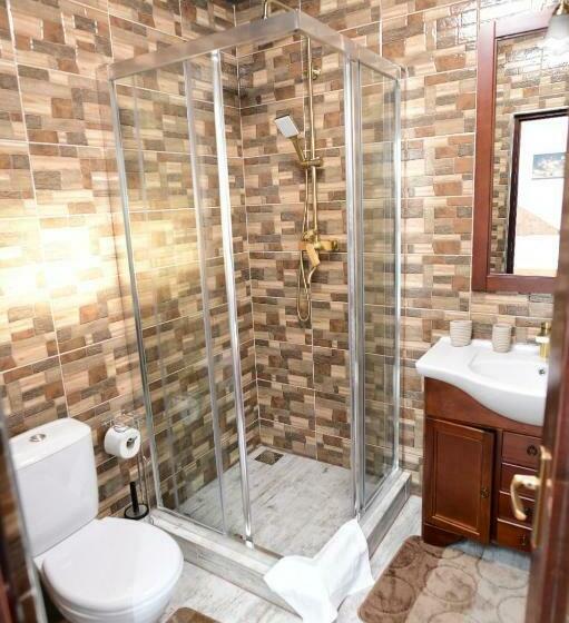 Номер Deluxe с Балконом, Pastravaria Rin