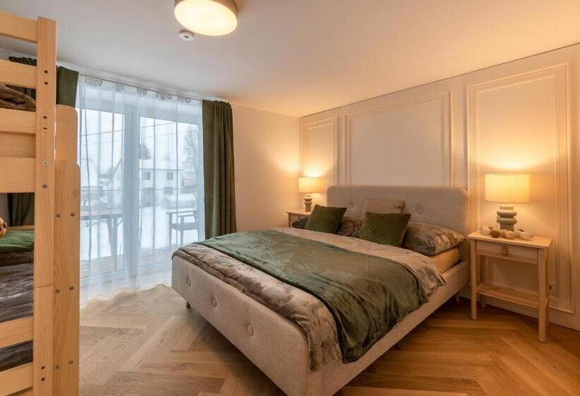 דירה בת חדר שינה 1 עם מרפסת, Wellness Apartmány Vila Republika