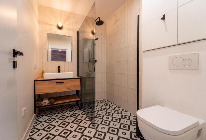 דירת חדר, Wellness Apartmány Vila Republika