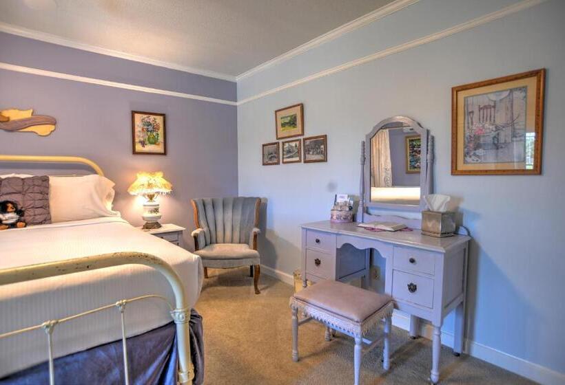 اتاق استاندارد با وان آب گرم, Blue Mountain Mist Country Inn