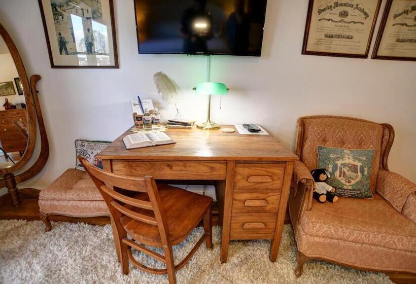 اتاق استاندارد, Blue Mountain Mist Country Inn