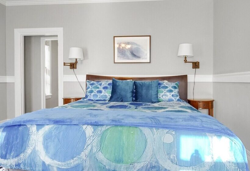 חדר סטנדרט, The Thistle Inn