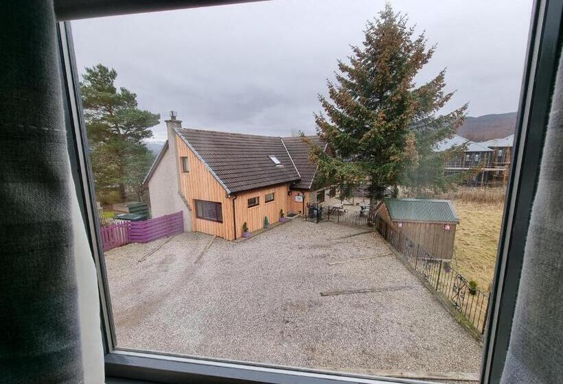 חדר סטנדרט לשלושה, Carn Mhor Bed And Breakfast