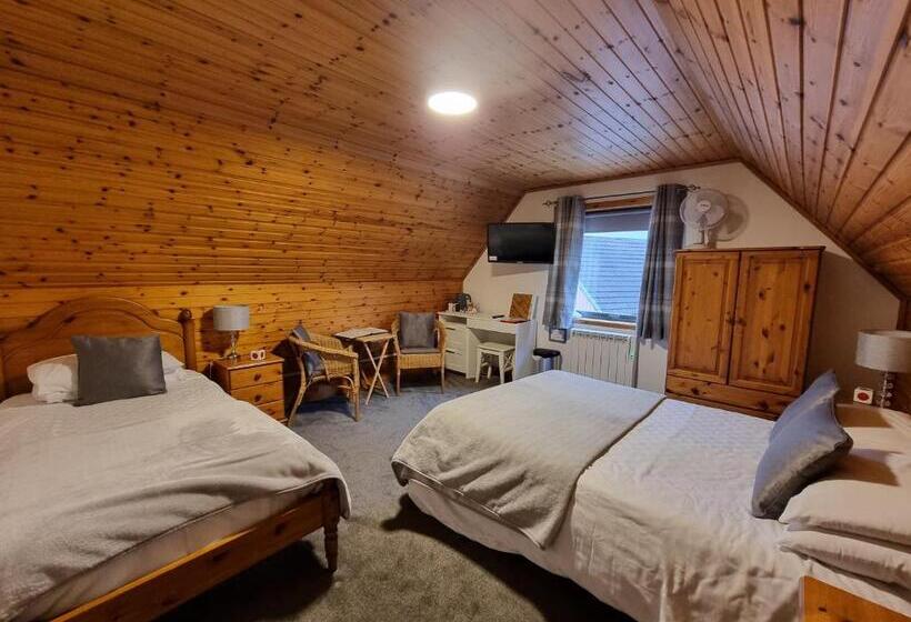 חדר סטנדרט לשלושה, Carn Mhor Bed And Breakfast