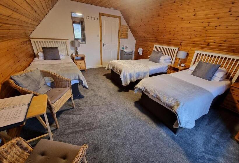 חדר סטנדרט לשלושה, Carn Mhor Bed And Breakfast