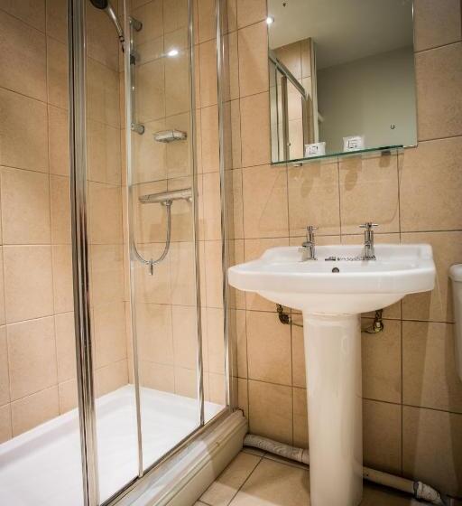 스탠다드 룸, Tennant Arms