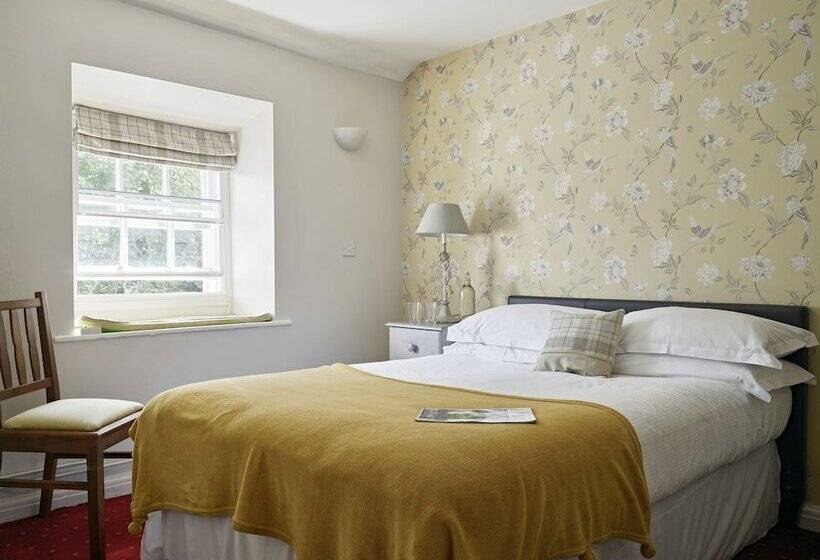 스탠다드 룸, Tennant Arms