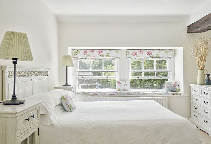 스탠다드 룸, Tennant Arms