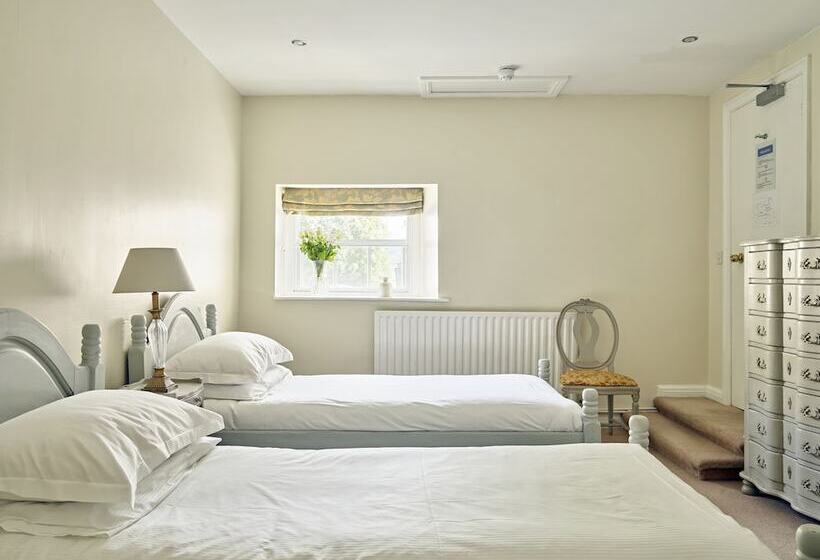 스탠다드 룸, Tennant Arms