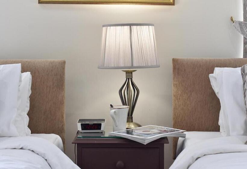 اتاق استاندارد, Anglers Arms