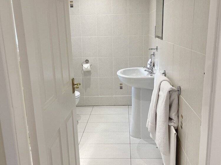 اتاق استاندارد, Anglers Arms