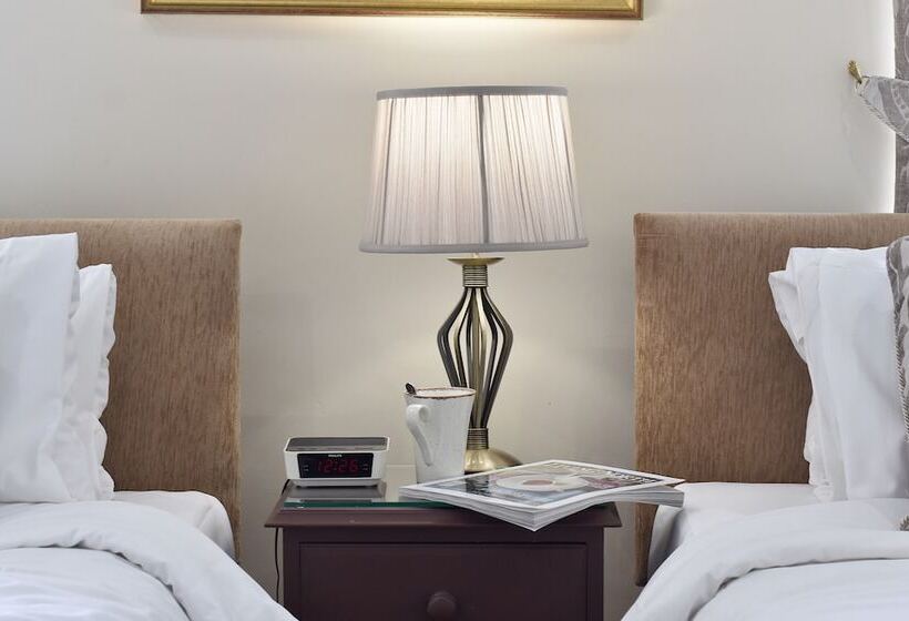 اتاق استاندارد, Anglers Arms