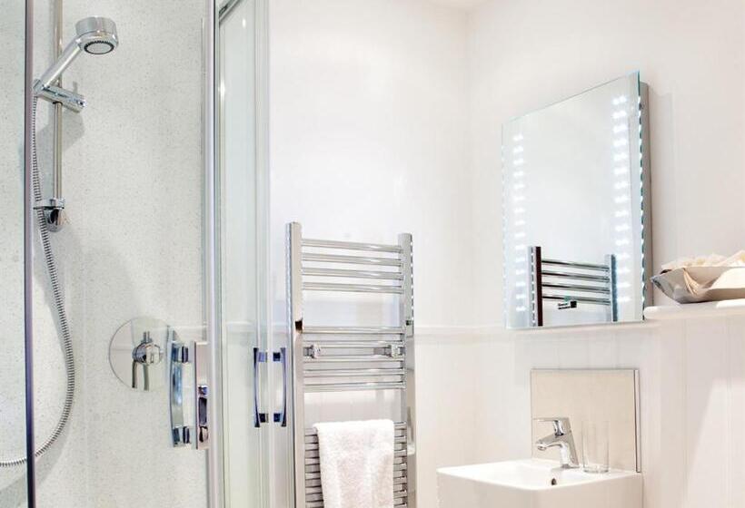 家庭间, The Victoria Inn