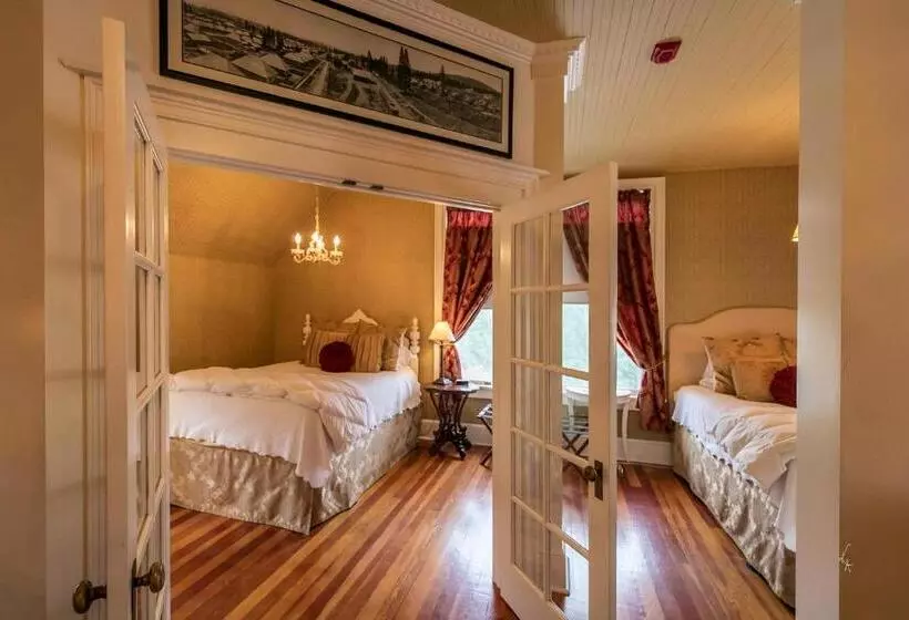 デラックススイート, Mccloud River Bed And Breakfast