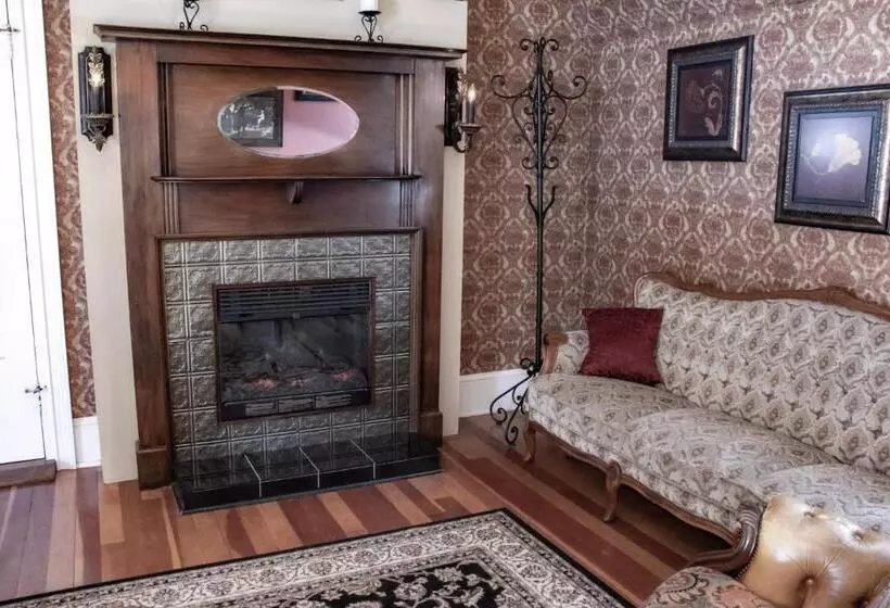 デラックススイート, Mccloud River Bed And Breakfast