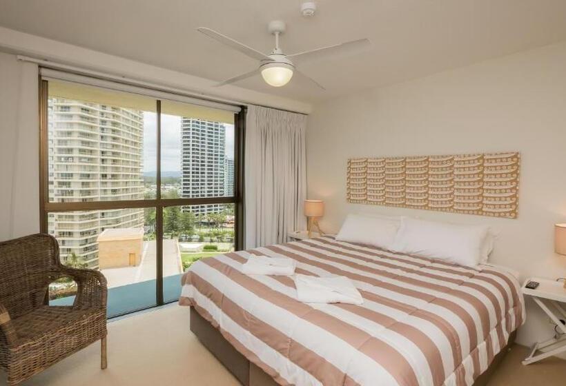 침실 3개 바다 전망 아파트, Norfolk Luxury Beachfront Apartments