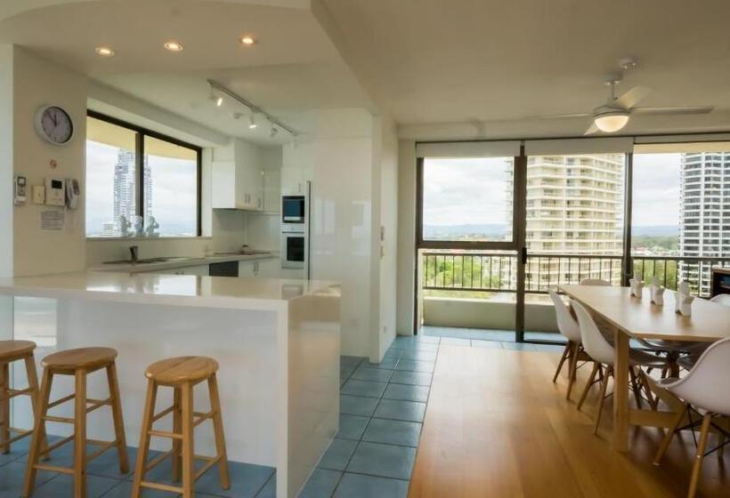 Апартаменты 3 Спальни Вид на Море, Norfolk Luxury Beachfront Apartments