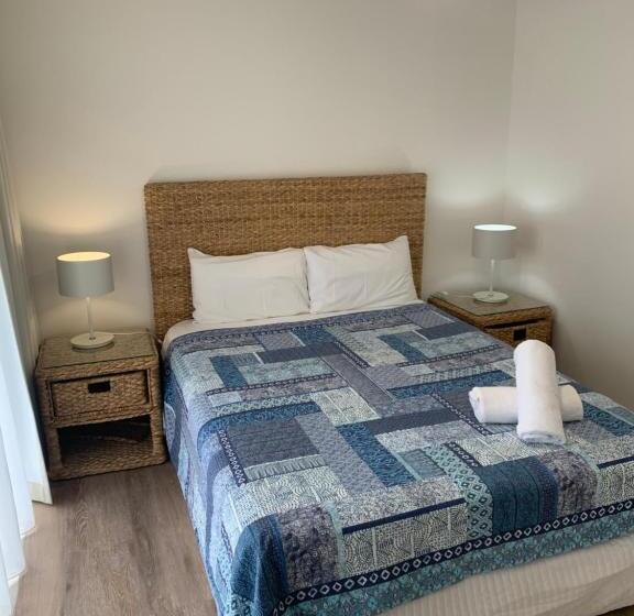 Апартаменты 3 Спальни, Norfolk Luxury Beachfront Apartments