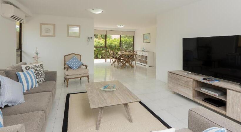 Апартаменты 1 Спальня Нижний Этаж, Norfolk Luxury Beachfront Apartments