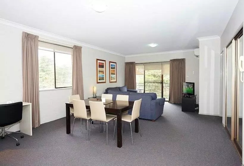 ２ベッドルームアパートメント, Oxley Court Serviced Apartments
