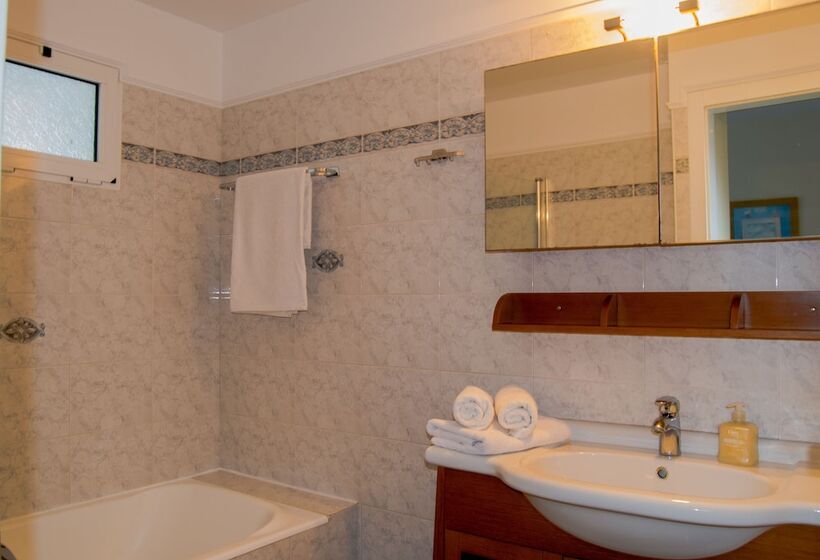 海景标准平房, Panorama Villas   Adults Only