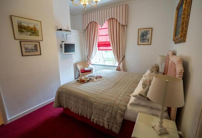 اتاق لوکس با چشم‌انداز باغ, Homelands Guest House