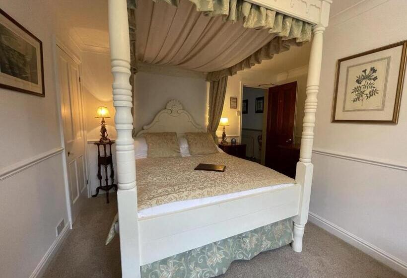 غرفة قياسية, Tall Storeys