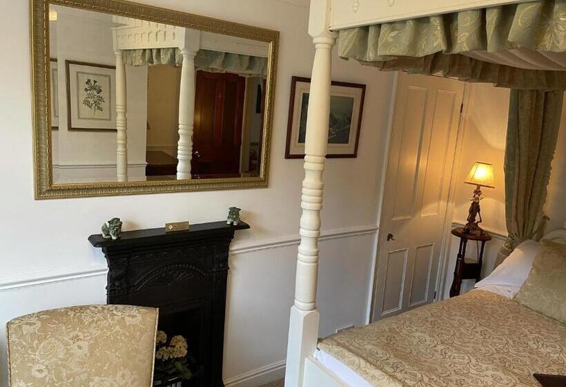 غرفة قياسية, Tall Storeys