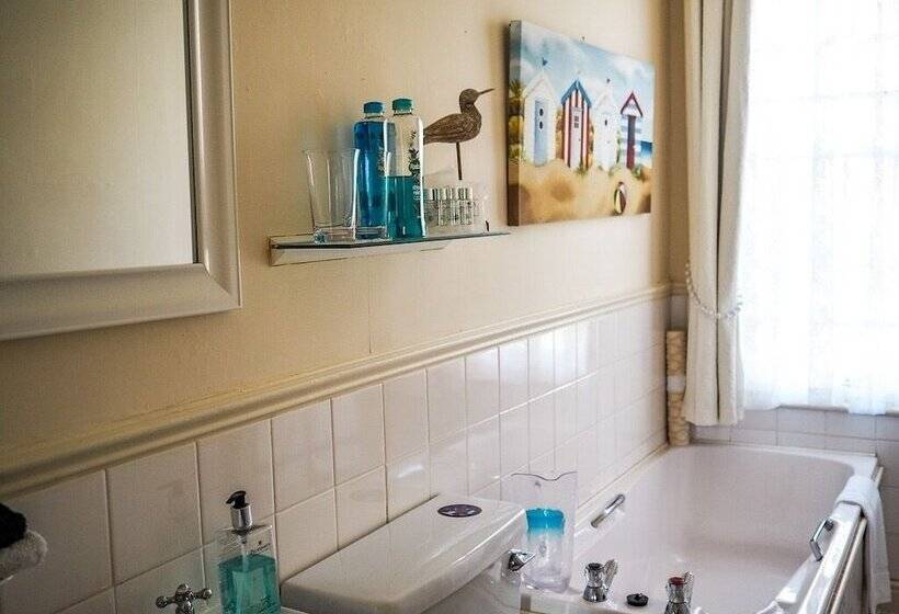 غرفة قياسية, Tall Storeys