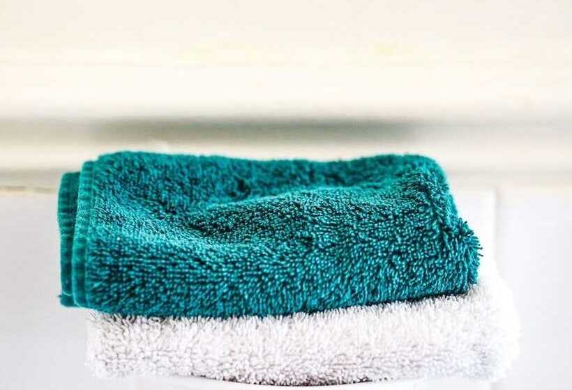 غرفة قياسية, Tall Storeys