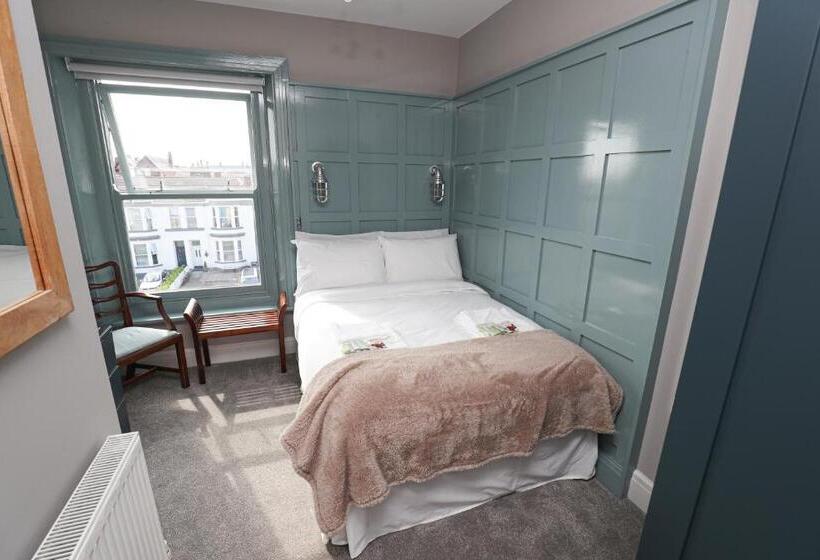 Номер Стандарт, The Stamford