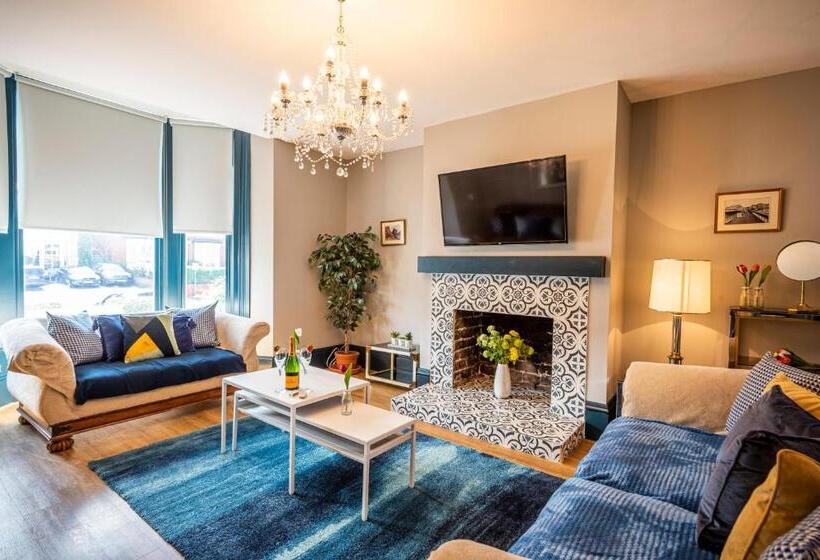 Номер Стандарт, The Stamford