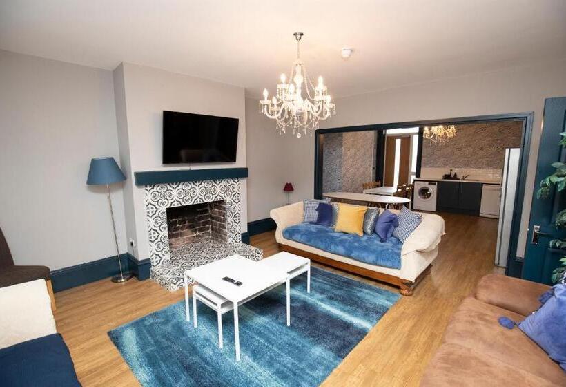 Номер Стандарт, The Stamford