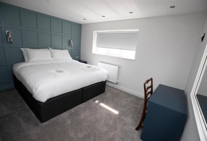 Апартаменты 3 Спальни, The Stamford